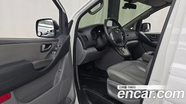Hyundai Starex 2014 — photo 10