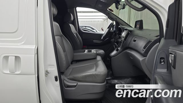 Hyundai Starex 2014 — photo 11