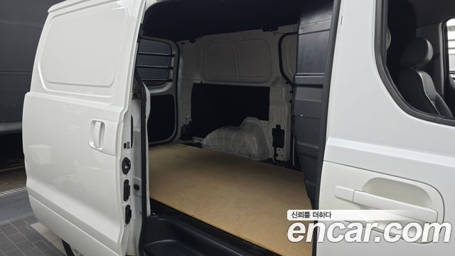 Hyundai Starex 2014 — photo 12