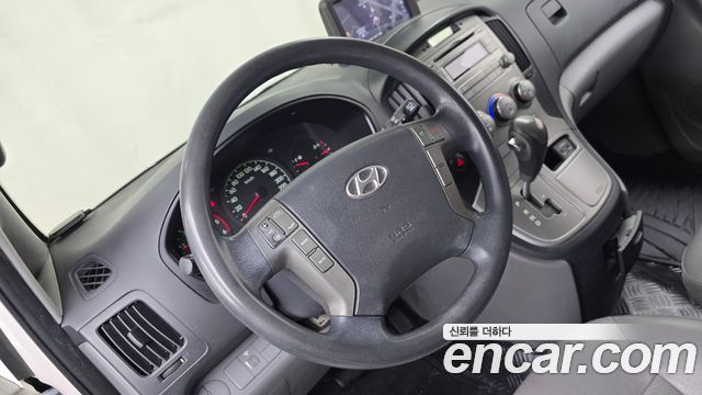 Hyundai Starex 2014 — photo 13