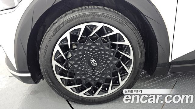 Hyundai Ioniq5 2023 — photo 5