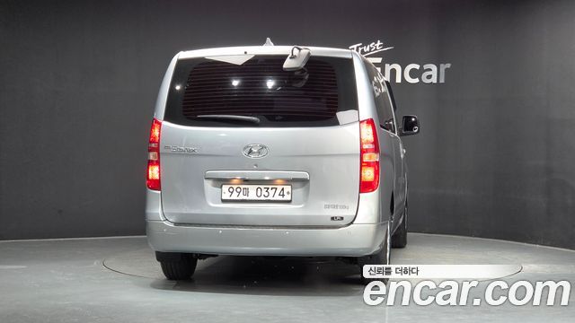 Hyundai Starex 2018 — photo 4