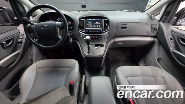 Hyundai Starex 2018 — photo 10