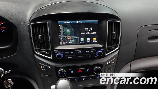Hyundai Starex 2018 — photo 19