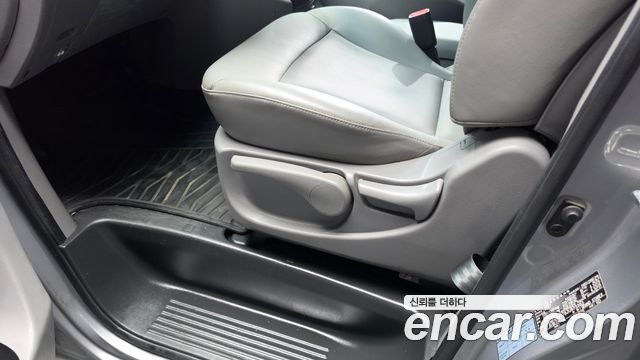 Hyundai Starex 2018 — photo 25