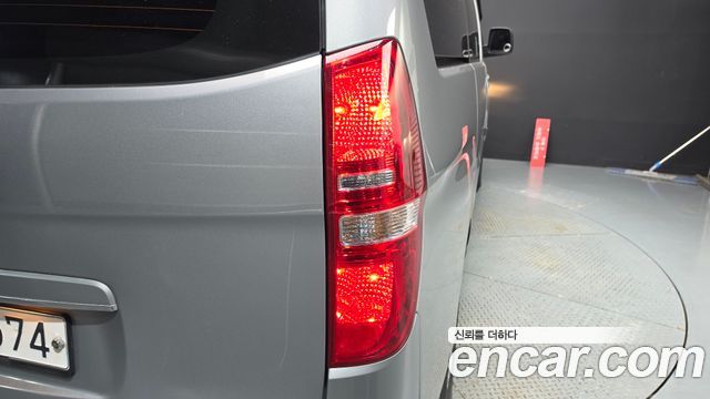 Hyundai Starex 2018 — photo 9