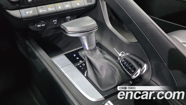 Hyundai AVANTE 2022 — photo 12