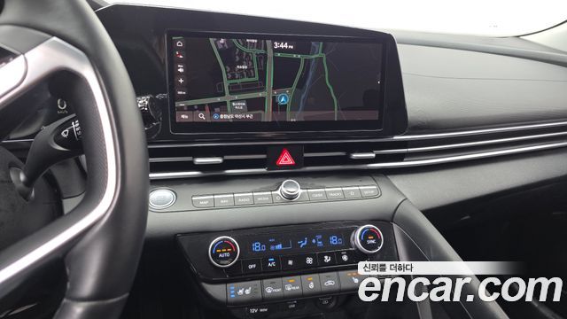 Hyundai AVANTE 2022 — photo 19