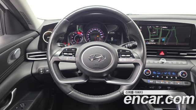 Hyundai AVANTE 2022 — photo 20