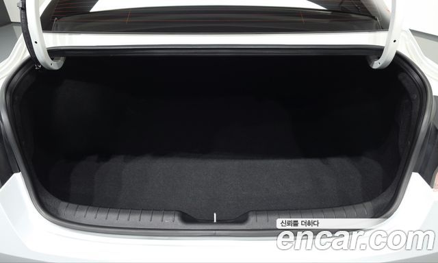 Hyundai AVANTE 2022 — photo 23