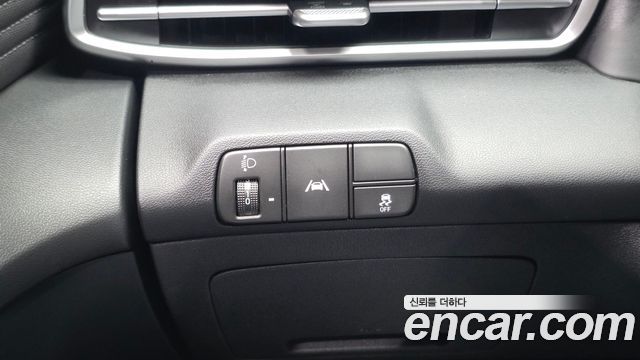 Hyundai AVANTE 2022 — photo 25