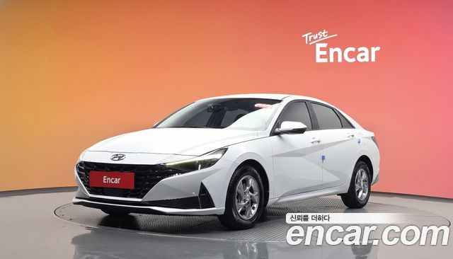 Hyundai AVANTE 2022 — photo 1