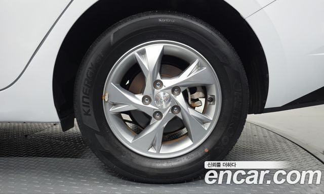 Hyundai AVANTE 2022 — photo 7