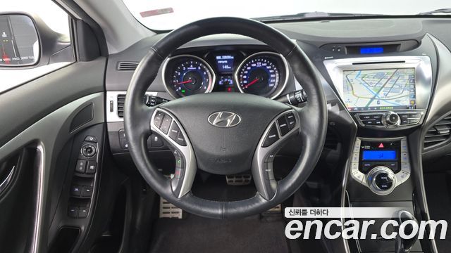 Hyundai AVANTE 2012 — photo 14