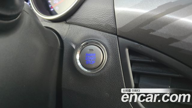 Hyundai AVANTE 2012 — photo 19