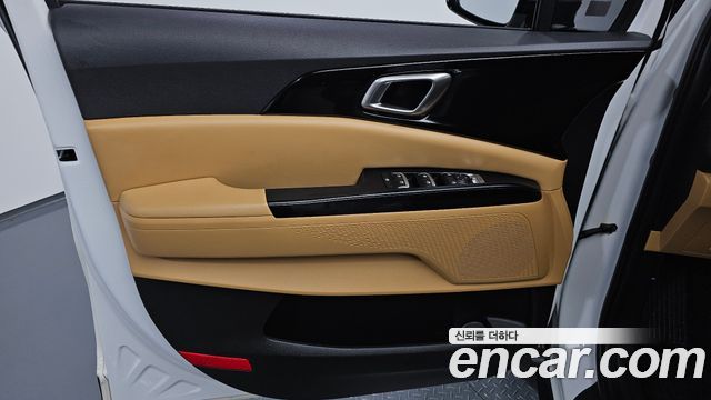 Kia Canival 2023 — photo 14