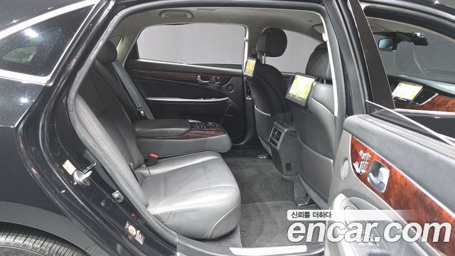 Hyundai Equus 2015 — photo 12