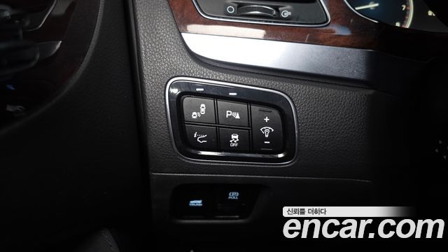 Hyundai Equus 2015 — photo 16