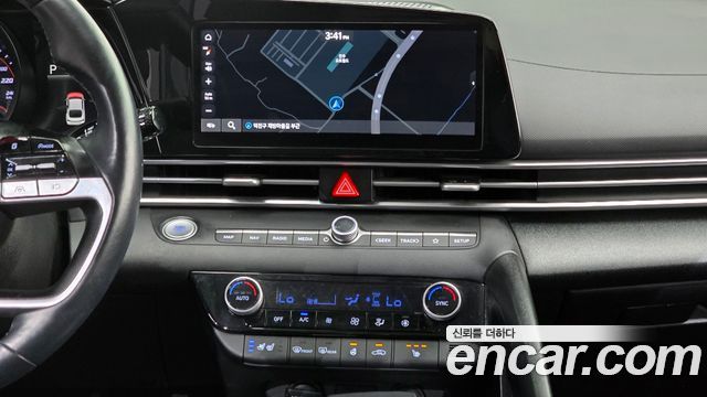 Hyundai AVANTE 2022 — photo 24