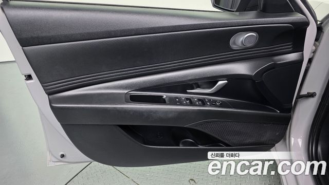 Hyundai AVANTE 2022 — photo 14
