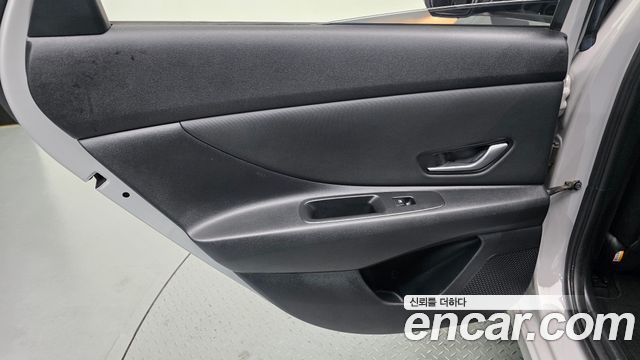 Hyundai AVANTE 2022 — photo 15