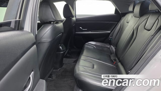 Hyundai AVANTE 2022 — photo 16