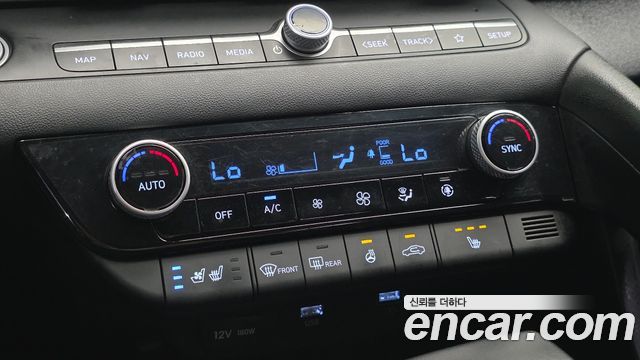 Hyundai AVANTE 2022 — photo 27