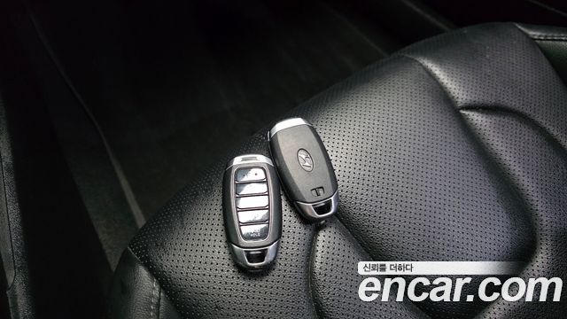 Hyundai AVANTE 2022 — photo 30