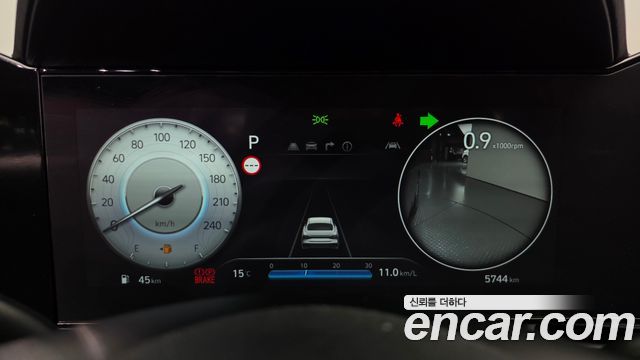 Hyundai AVANTE 2024 — photo 11