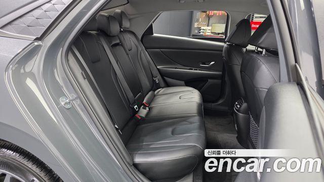 Hyundai AVANTE 2024 — photo 18