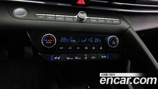 Hyundai AVANTE 2024 — photo 23