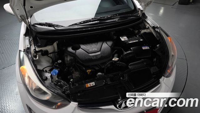 Hyundai AVANTE 2014 — photo 6