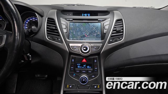 Hyundai AVANTE 2014 — photo 14