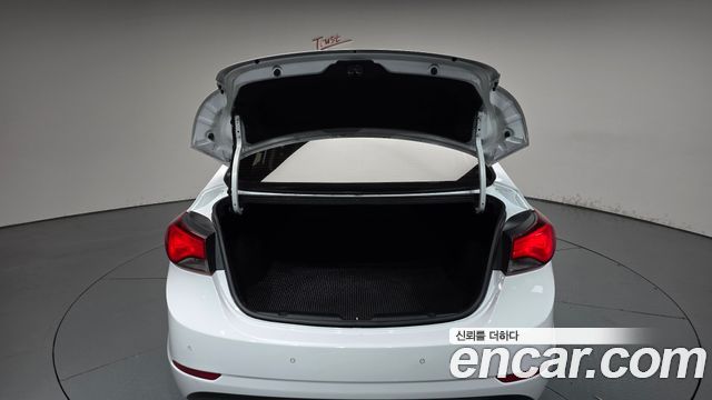 Hyundai AVANTE 2014 — photo 20