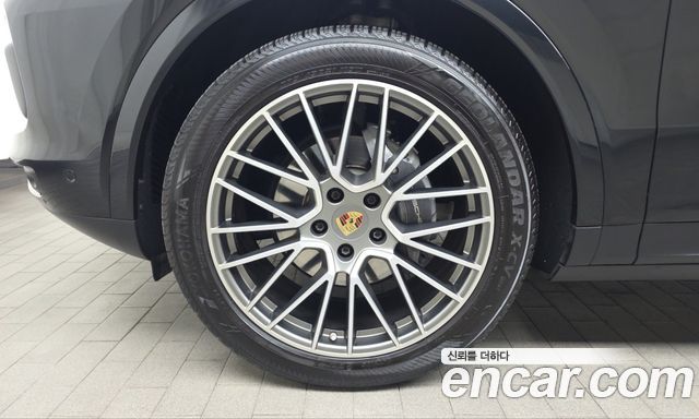 Porsche Cayenne 2023 — photo 5