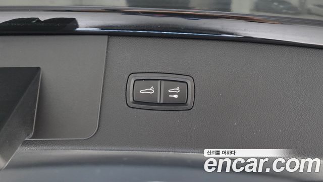 Porsche Cayenne 2023 — photo 23