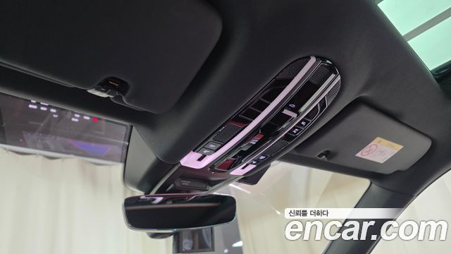 Porsche Cayenne 2023 — photo 25