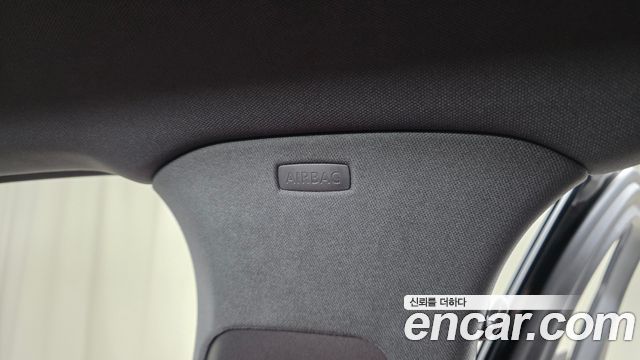Porsche Cayenne 2023 — photo 28