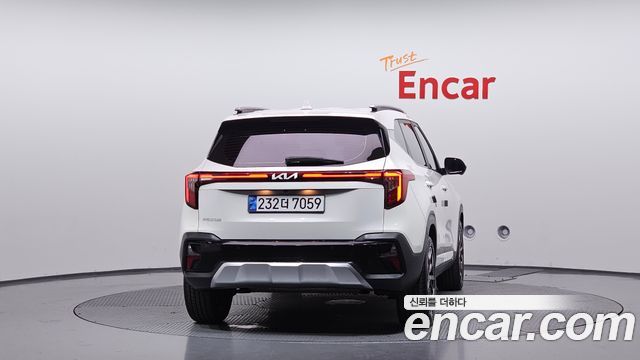 Kia Seltos 2023 — photo 4