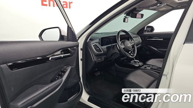 Kia Seltos 2023 — photo 13