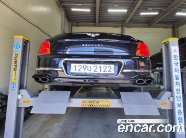 Bentley Flying Spur 2022 — photo 2