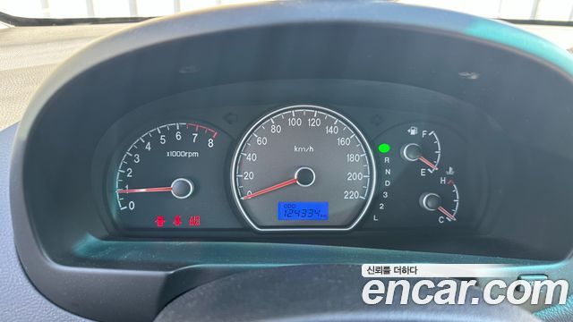 Hyundai AVANTE 2008 — photo 16