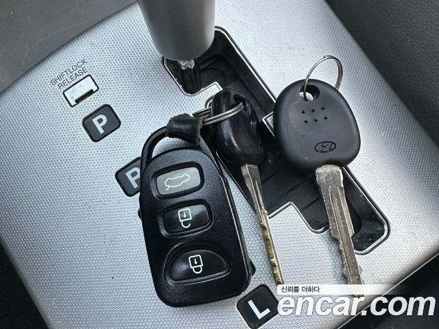 Hyundai AVANTE 2008 — photo 20