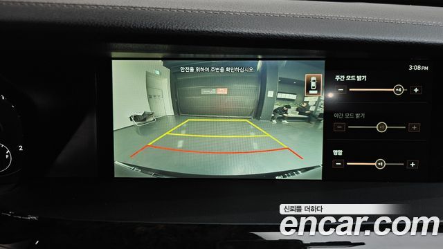 Genesis G90 2019 — photo 20