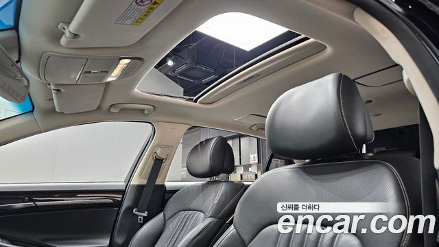 Genesis G90 2019 — photo 21