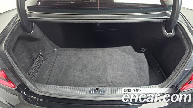 Genesis G90 2019 — photo 23