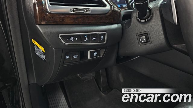 Genesis G90 2019 — photo 27