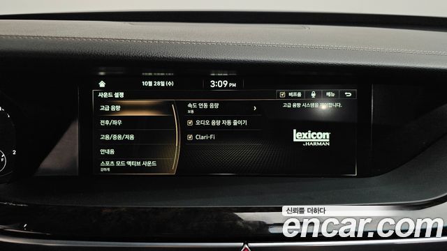 Genesis G90 2019 — photo 36