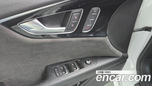 Audi A7 2016 — photo 16