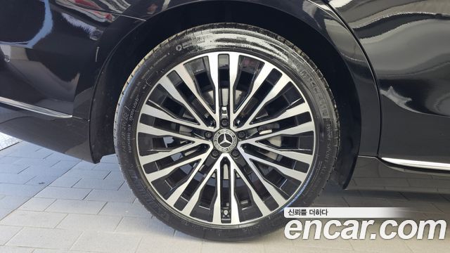 Mercedes-Benz S-Class 2022 — photo 5